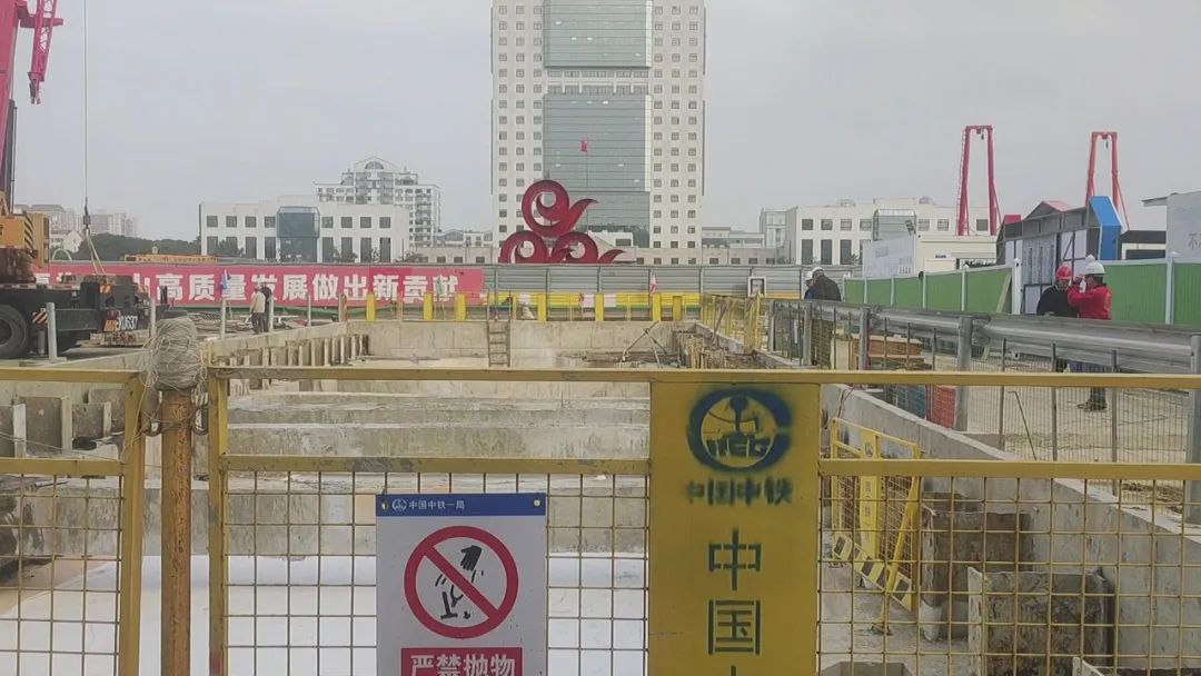 丙烯酸鹽噴膜防水材料